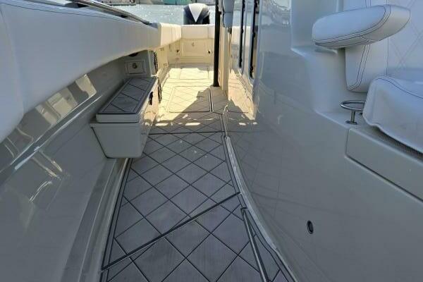 42ft HCB Yacht For Sale