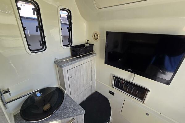 42ft HCB Yacht For Sale