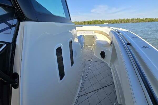 42ft HCB Yacht For Sale