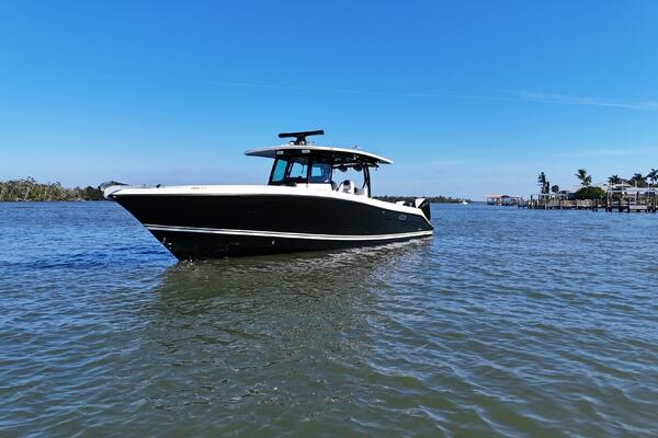 42ft HCB Yacht For Sale