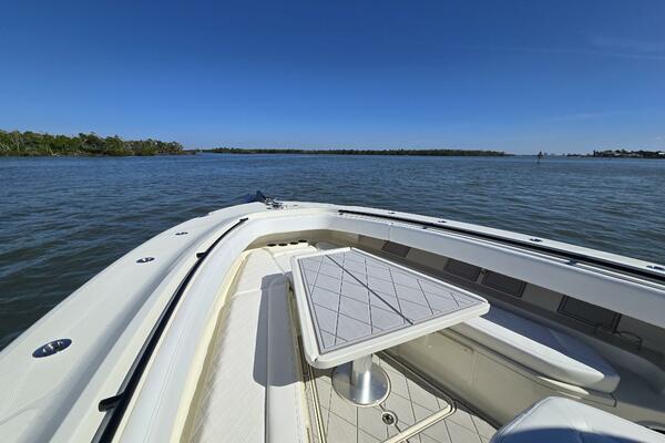 42ft HCB Yacht For Sale