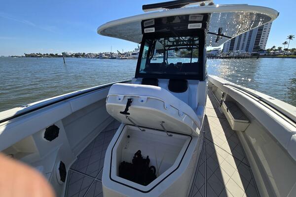 42ft HCB Yacht For Sale