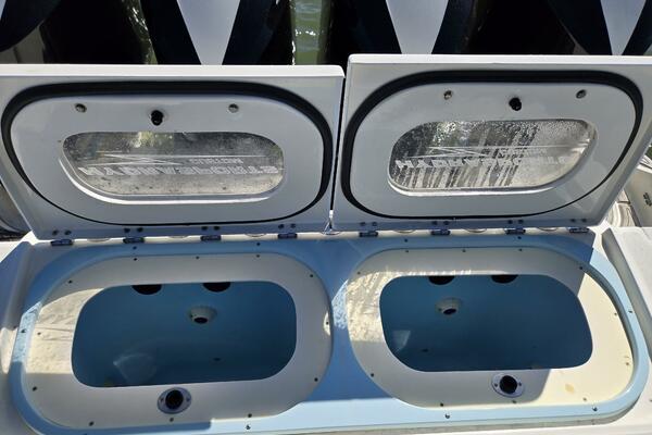 42ft HCB Yacht For Sale