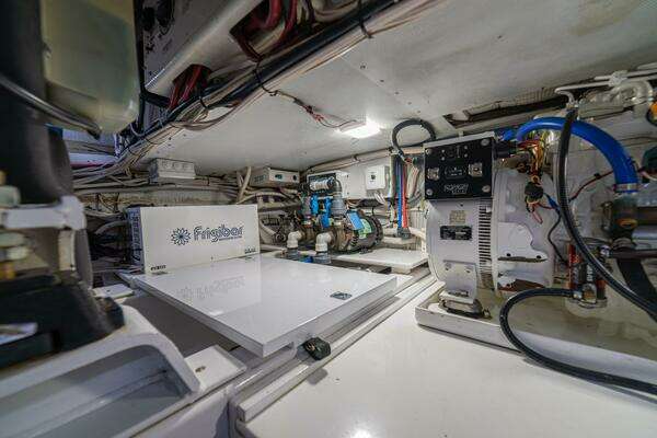 Gamefisherman 40 Convertible Yacht For Sale