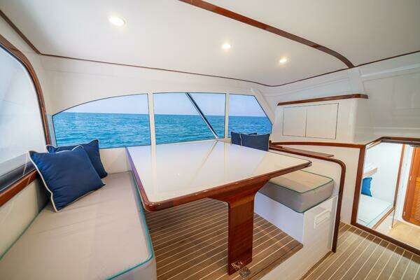 Gamefisherman 40 Convertible Yacht For Sale