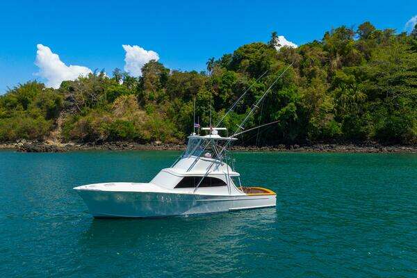 Gamefisherman 40 Convertible Yacht For Sale