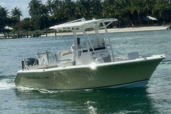 Photo of the 2013 Sea Hunt 234 Ultra