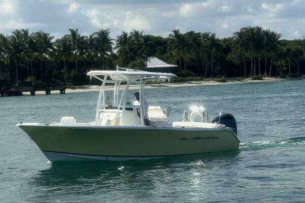 Photo of the 2013 Sea Hunt 234 Ultra