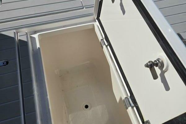 32ft Intrepid Yacht For Sale