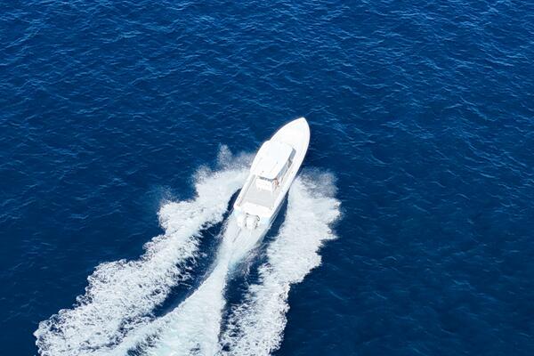 32ft Intrepid Yacht For Sale