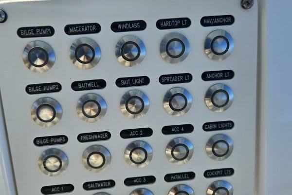 32ft Intrepid Yacht For Sale