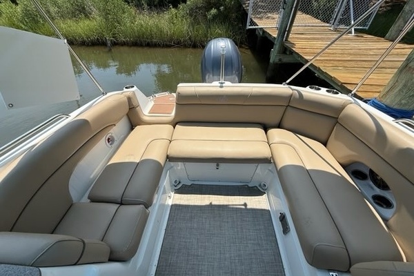 24ft NauticStar Yacht For Sale