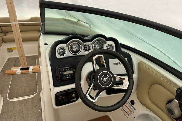 Photo of the 2019 NauticStar 243 DC