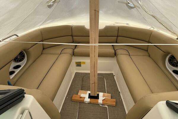 Photo of the 2019 NauticStar 243 DC