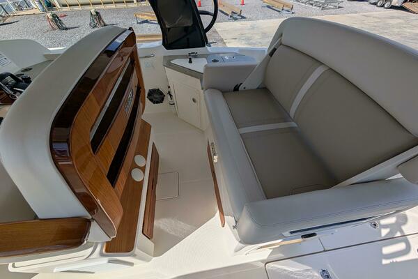 35ft Boston Whaler Yacht For Sale