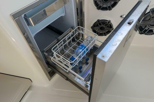 35ft Boston Whaler Yacht For Sale