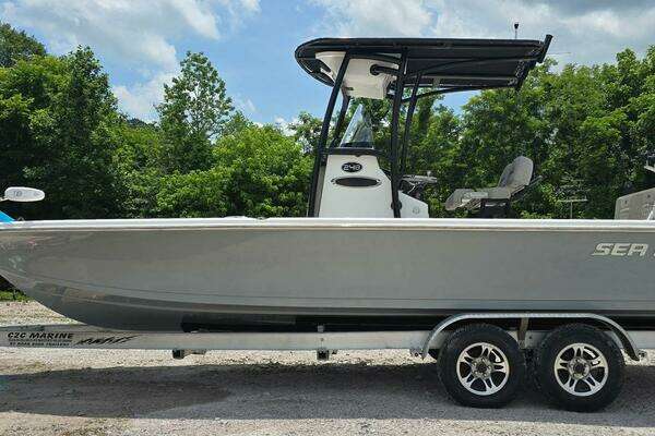 Photo of the 2023 Sea Pro 248 Bay