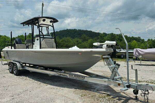 Photo of the 2023 Sea Pro 248 Bay