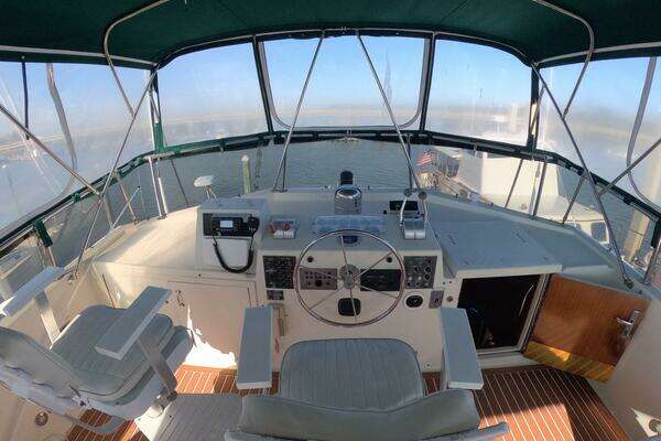 Hatteras 54MY Yacht For Sale
