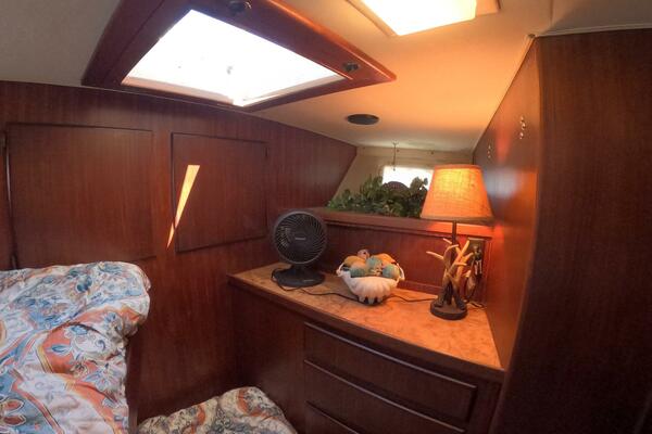 SAINT PAUL 54ft Hatteras Yacht For Sale