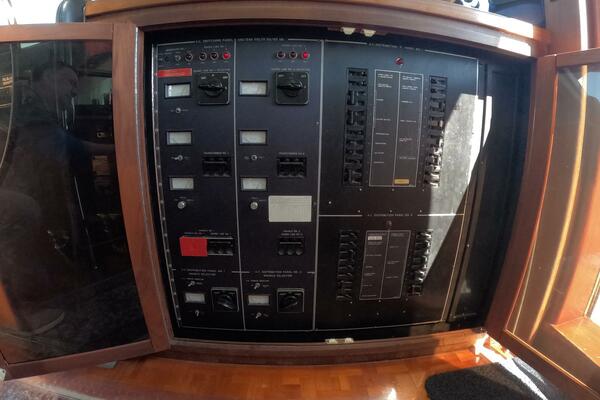 SAINT PAUL 54ft Hatteras Yacht For Sale