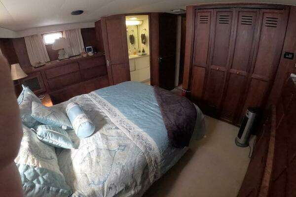 Hatteras 54MY Yacht For Sale