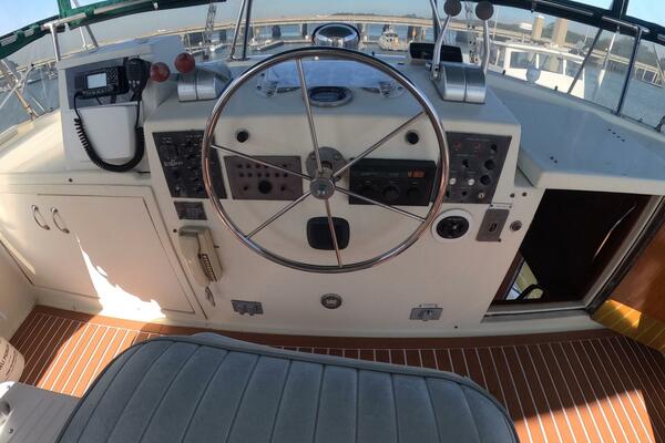 SAINT PAUL 54ft Hatteras Yacht For Sale