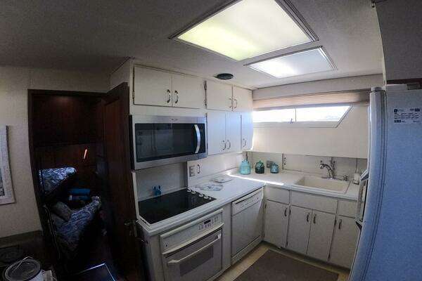 Hatteras 54MY Yacht For Sale