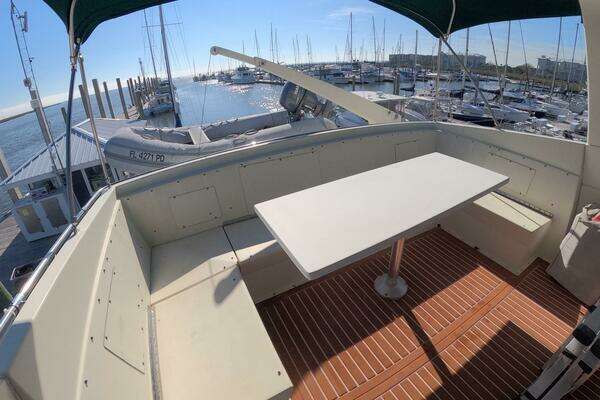 Hatteras 54MY Yacht For Sale
