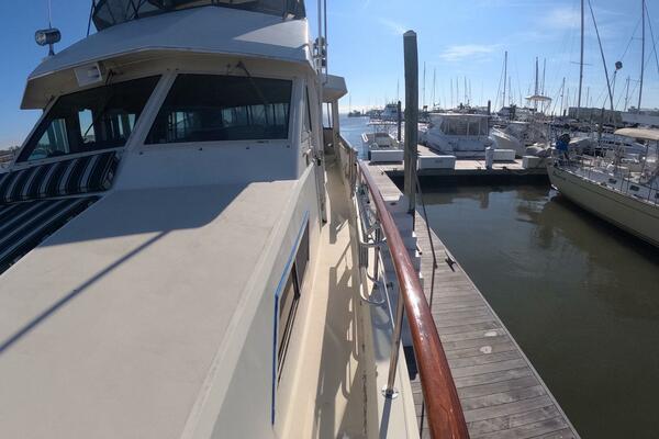 SAINT PAUL 54ft Hatteras Yacht For Sale