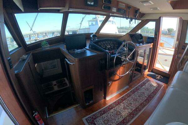Photo of the 1987 Hatteras 54MY "SAINT PAUL"