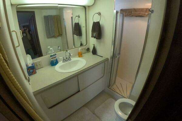 Hatteras 54MY Yacht For Sale