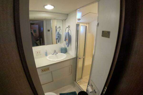 Hatteras 54MY Yacht For Sale