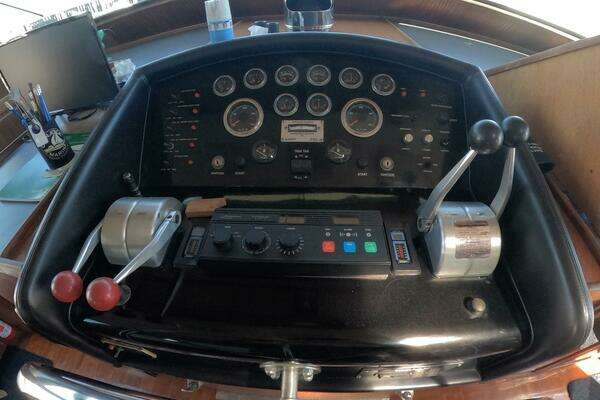 Hatteras 54MY Yacht For Sale