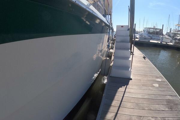 SAINT PAUL 54ft Hatteras Yacht For Sale