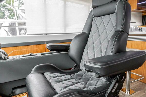 Frivolous 54ft Riviera Yacht For Sale