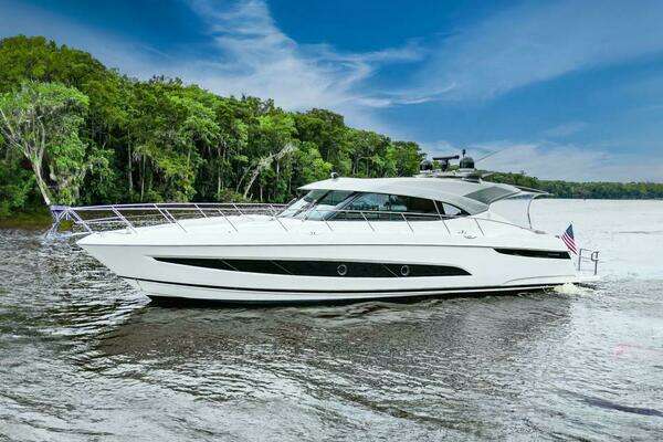 Photo of the 2021 Riviera 5400 Sport Yacht Platinum Edition "Frivolous"