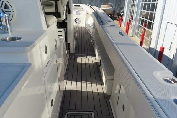 53ft HCB Yacht For Sale