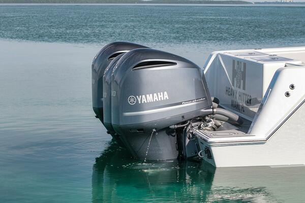 Heavy Hitter 39ft Contender Yacht For Sale