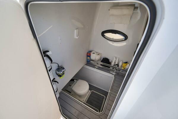 Heavy Hitter 39ft Contender Yacht For Sale