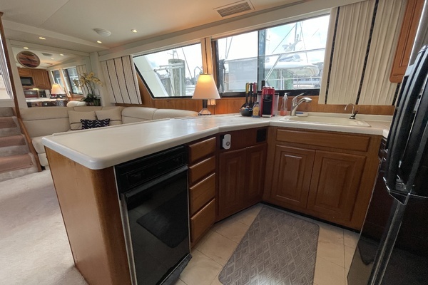 Viking 54 Sports Yacht Yacht For Sale