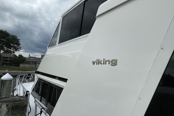 Viking 54 Sports Yacht Yacht For Sale