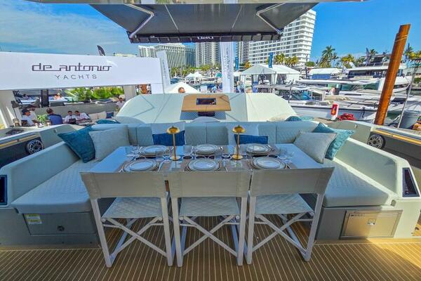 60ft De Antonio Yacht For Sale
