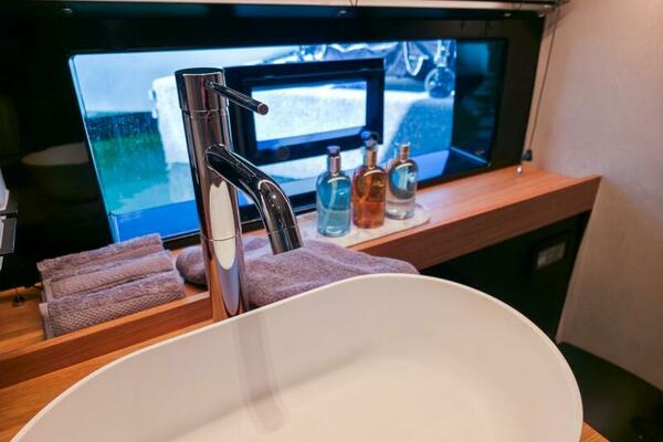 60ft De Antonio Yacht For Sale