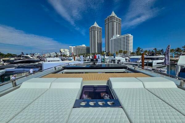 60ft De Antonio Yacht For Sale