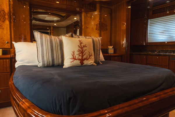 Condors Nest 69ft McKinna Yacht For Sale