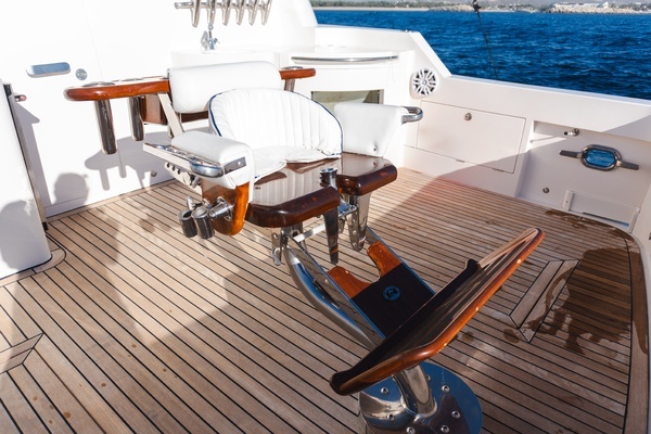 McKinna 69 Skylounge Yacht For Sale