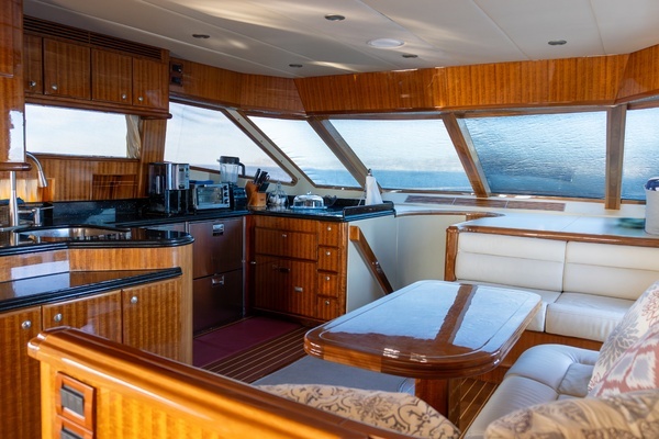 McKinna 69 Skylounge Yacht For Sale
