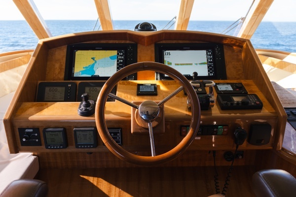 McKinna 69 Skylounge Yacht For Sale