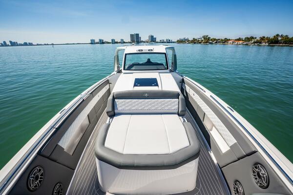 42ft Cigarette Yacht For Sale